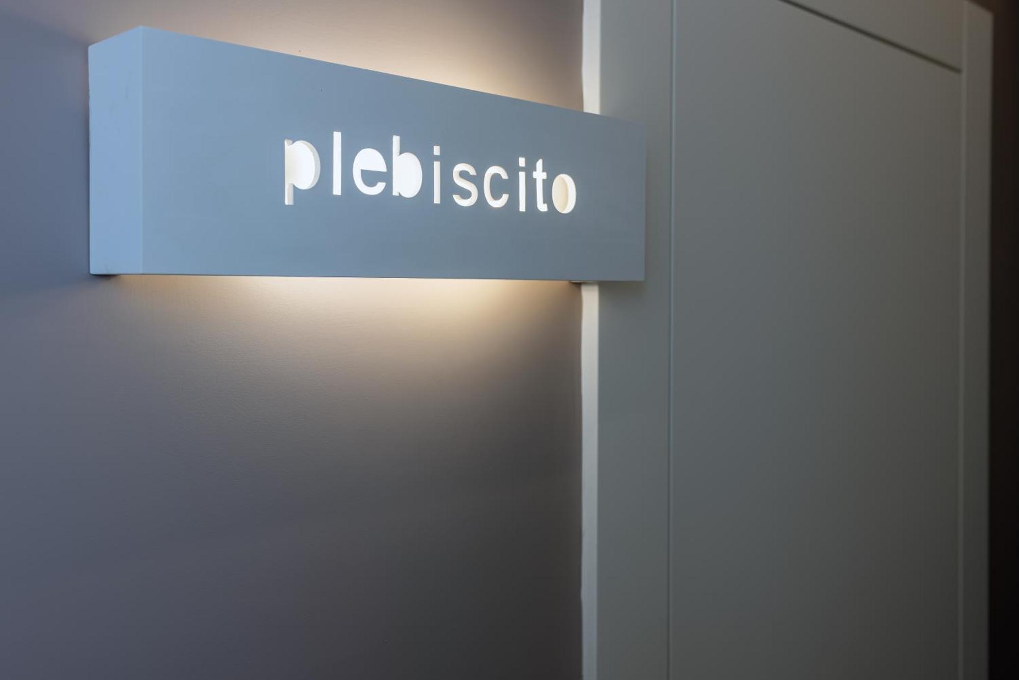 Napoli Squares Suites Экстерьер фото