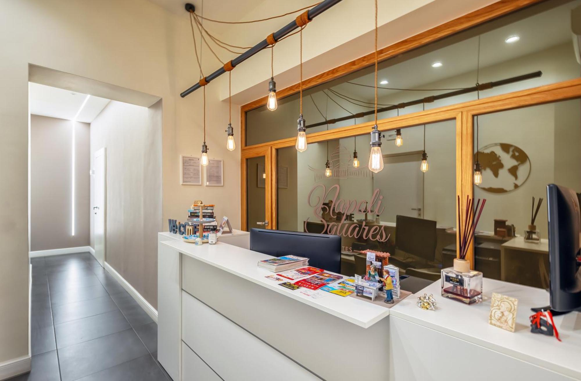 Napoli Squares Suites Экстерьер фото