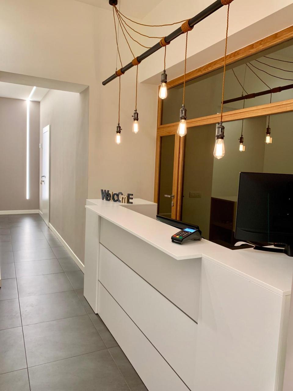 Napoli Squares Suites Экстерьер фото