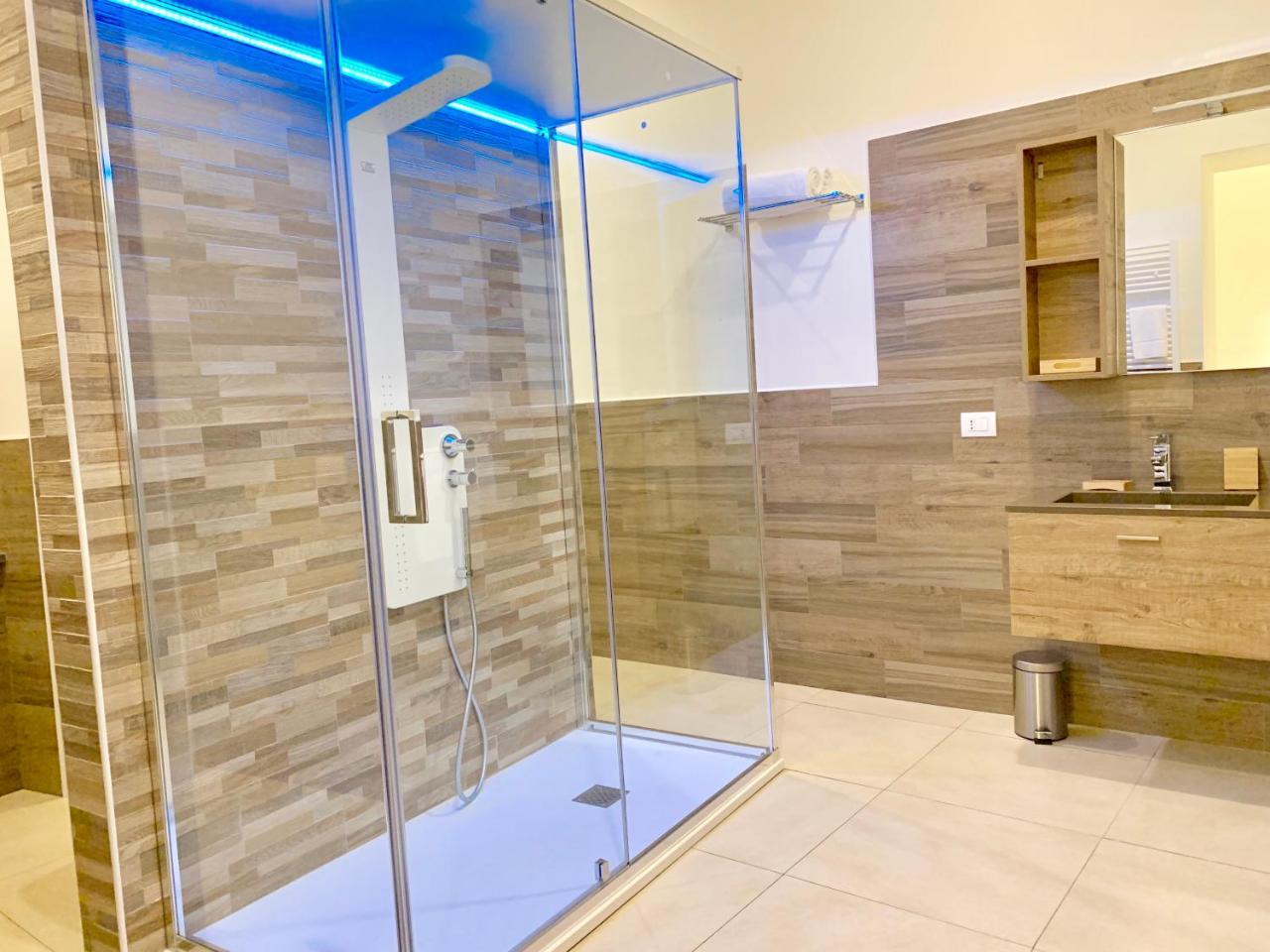 Napoli Squares Suites Экстерьер фото