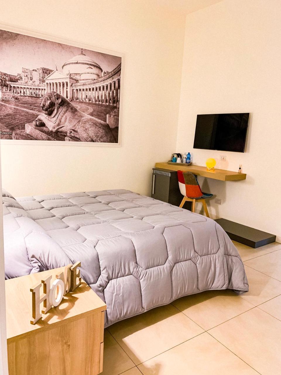 Napoli Squares Suites Экстерьер фото