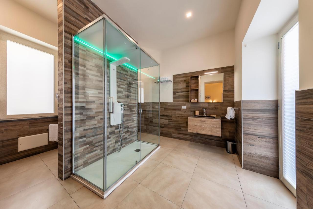 Napoli Squares Suites Экстерьер фото