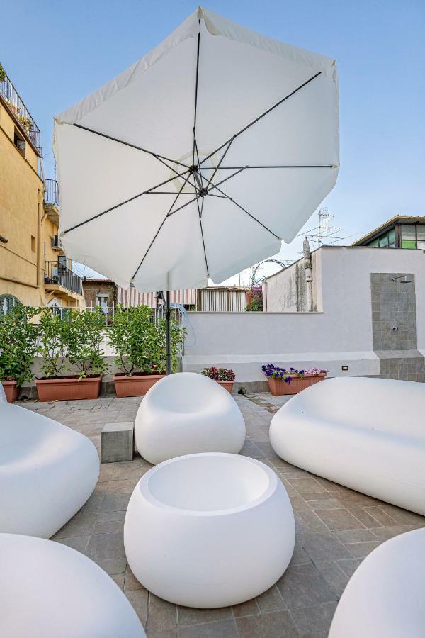 Napoli Squares Suites Экстерьер фото
